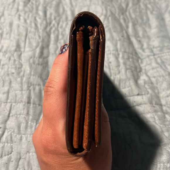 Authentic LV wallet - Picture 7 of 7